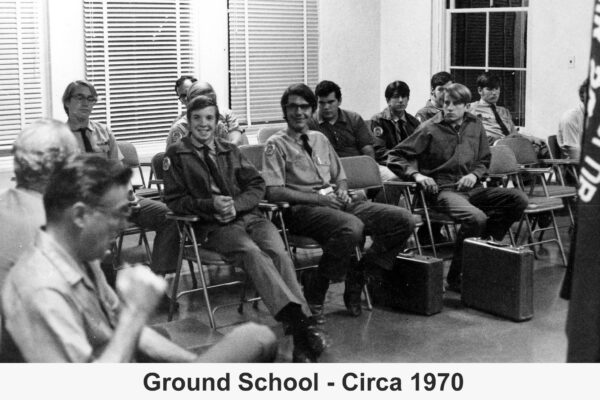 WEB_ground_school_1970